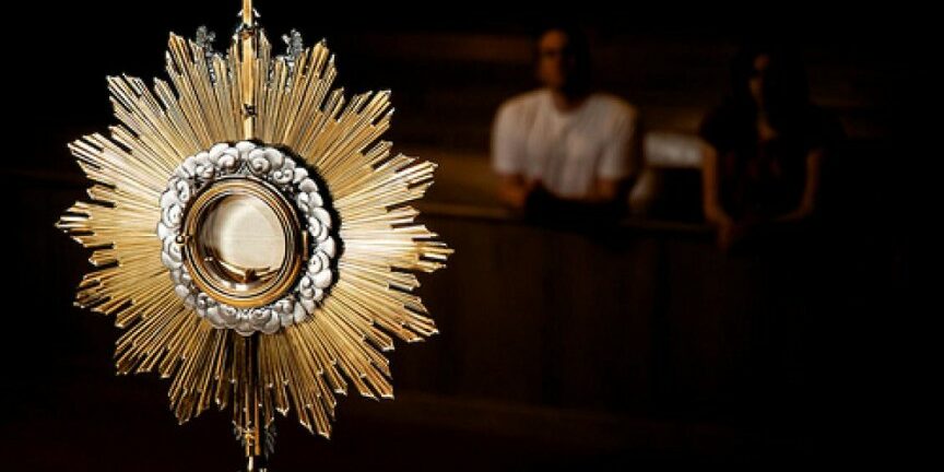 adoracja-e1455887066162